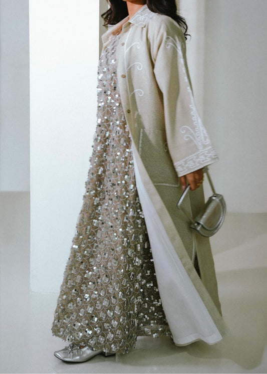 Silver Bisht
